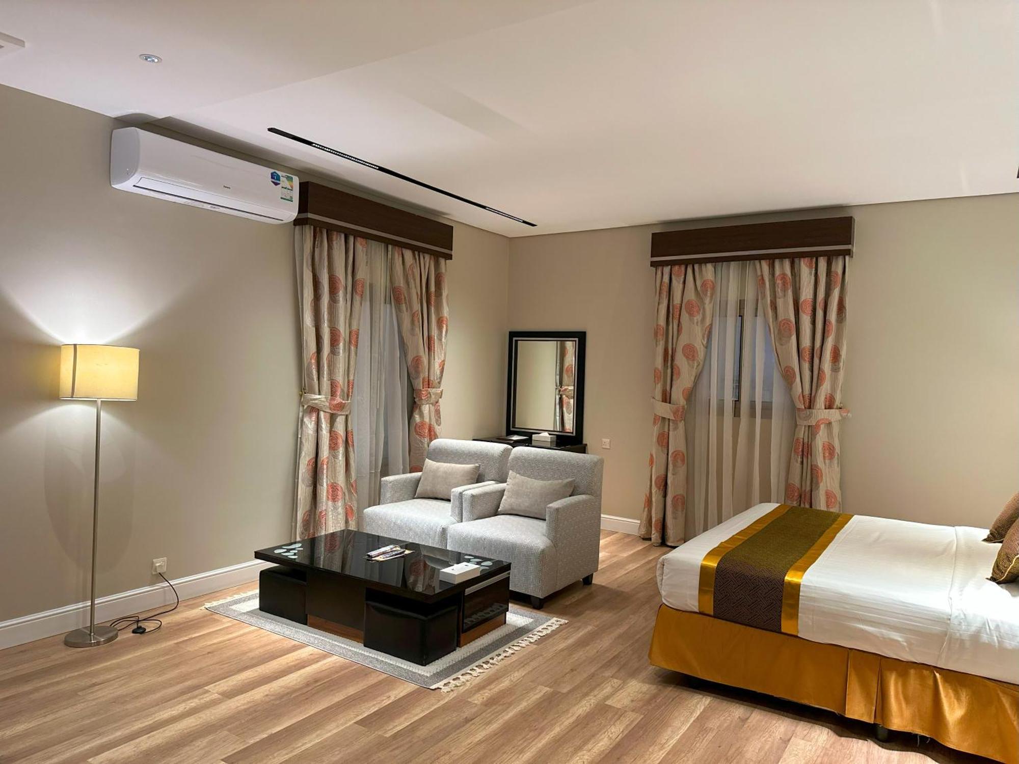 Nelover Hotel Hafar Hafar Al-Batin Bagian luar foto